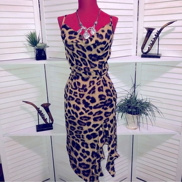 PrettyLittleThing Dresses & Skirts - NWT animal print cocktail party dress Sz S